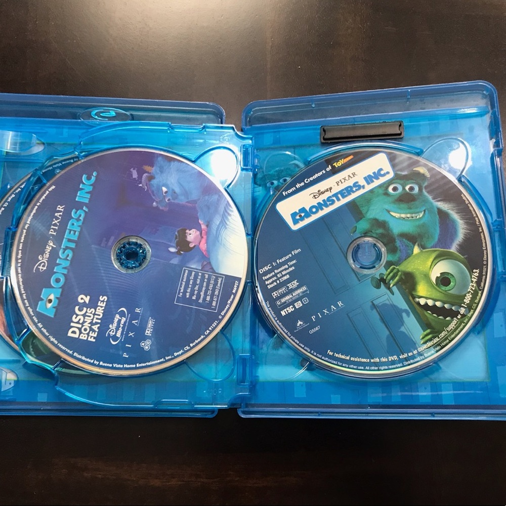 Disney Pixar Monster, Inc Blu-ray Movie - Picture 4 of 6